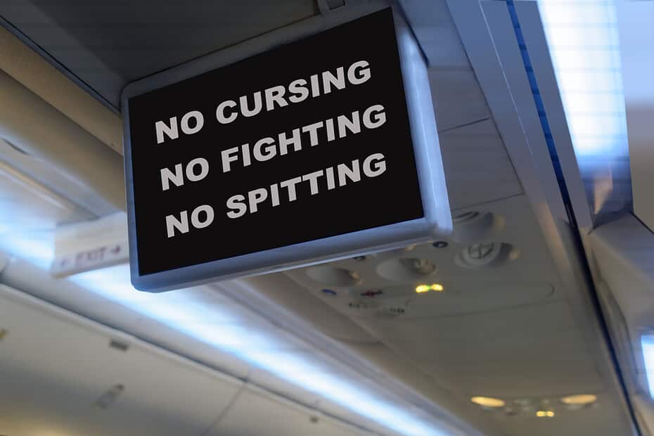 Notlandung wegen „Unruly Passenger“!